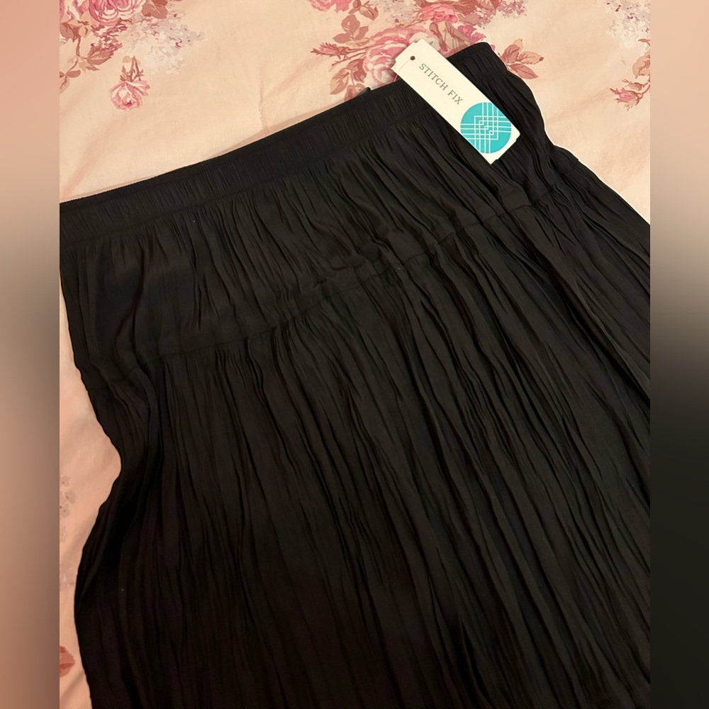 NWT NEW Modern Citizen Black Galena Tiered Ruched Midi Skirt Midi Medium - Picture 5 of 9